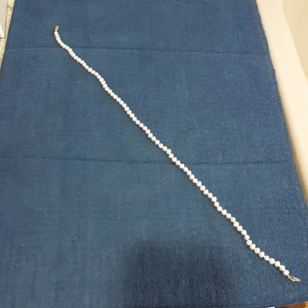 Pearl necklace